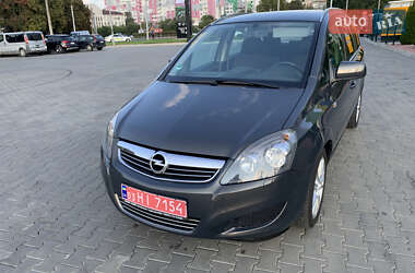 Минивэн Opel Zafira 2012 в 