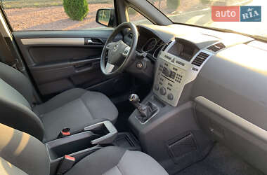 Минивэн Opel Zafira 2012 в 