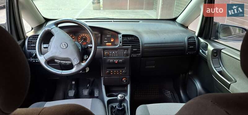 Мінівен Opel Zafira 2005 в Вінниці