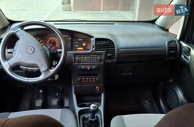 Минивэн Opel Zafira 2005 в 