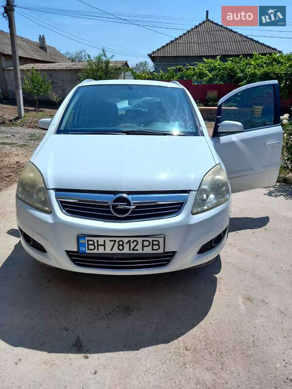 Минивэн Opel Zafira 2008 в Болграде фото 2 Минивэн Opel Zafira 2008 в Болграде