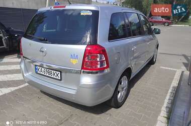 Минивэн Opel Zafira 2010 в Киеве