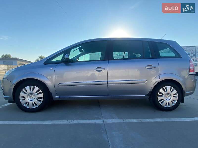 Минивэн Opel Zafira 2008 в Бердичеве