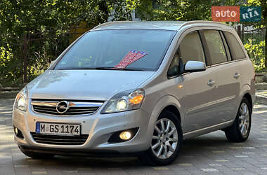 Мінівен Opel Zafira 2010 в Дрогобичі
