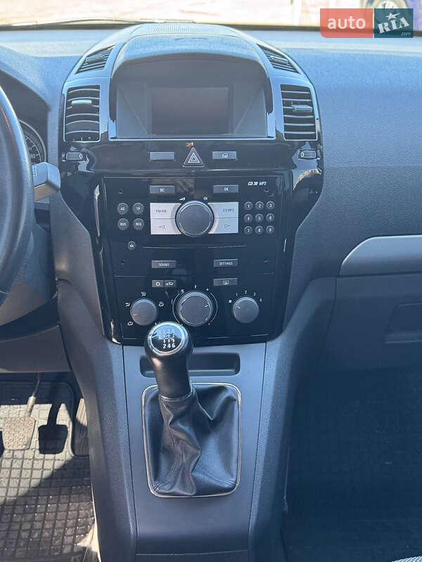 Минивэн Opel Zafira 2011 в Запорожье фото 14 Минивэн Opel Zafira 2011 в Запорожье