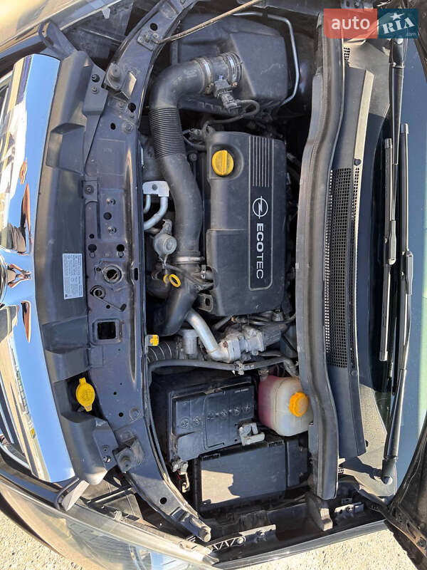 Минивэн Opel Zafira 2011 в Запорожье фото 18 Минивэн Opel Zafira 2011 в Запорожье