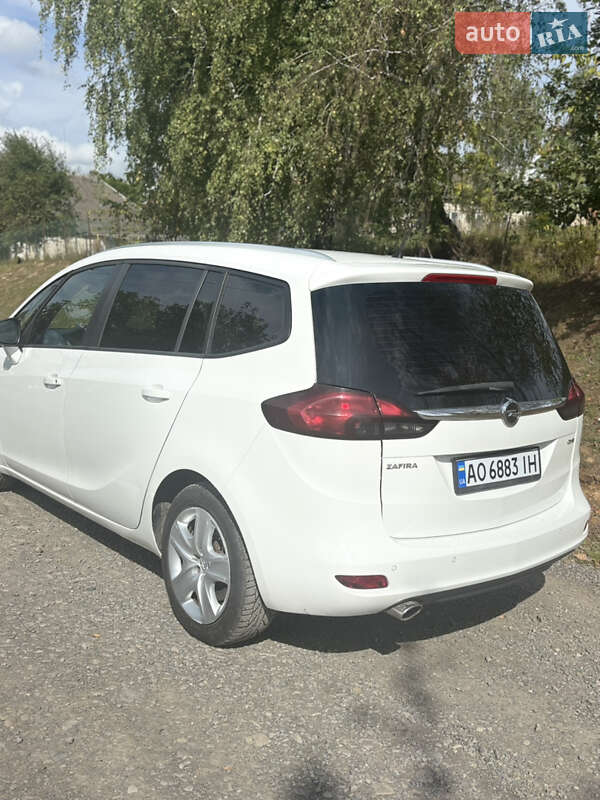 Минивэн Opel Zafira 2016 в Мукачево