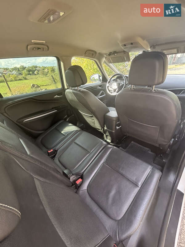 Минивэн Opel Zafira 2016 в Мукачево