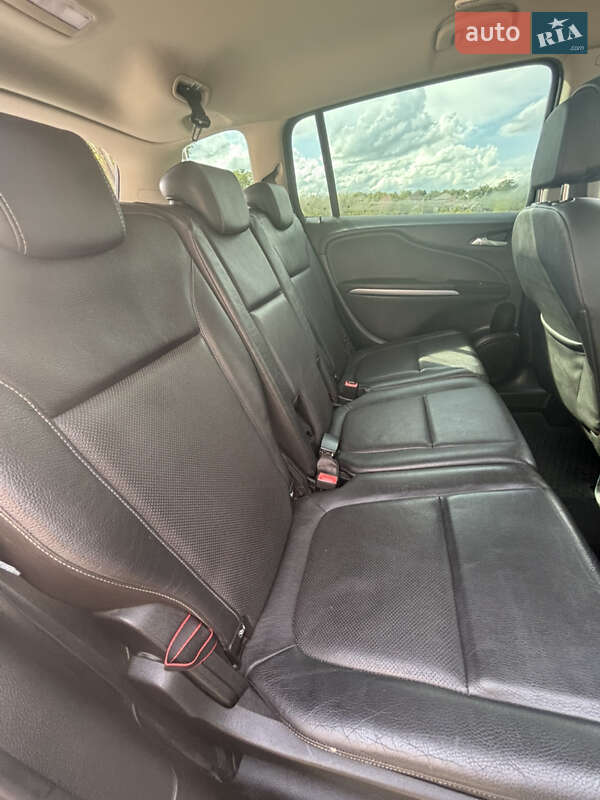 Минивэн Opel Zafira 2016 в Мукачево