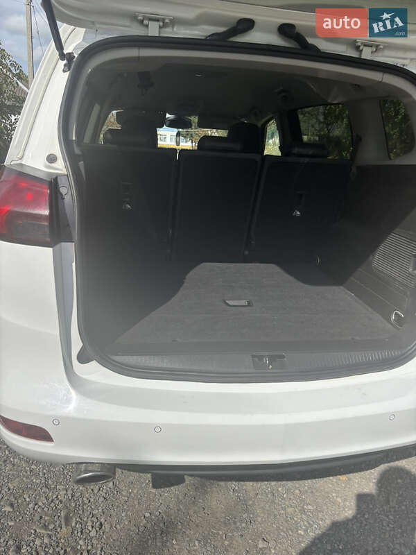 Минивэн Opel Zafira 2016 в Мукачево