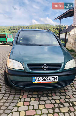 Минивэн Opel Zafira 2002 в Тячеве