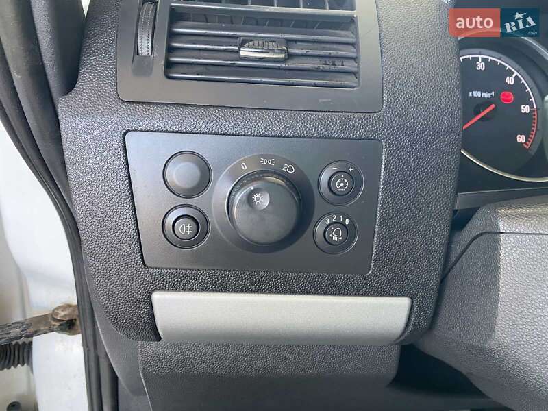 Минивэн Opel Zafira 2009 в Николаеве