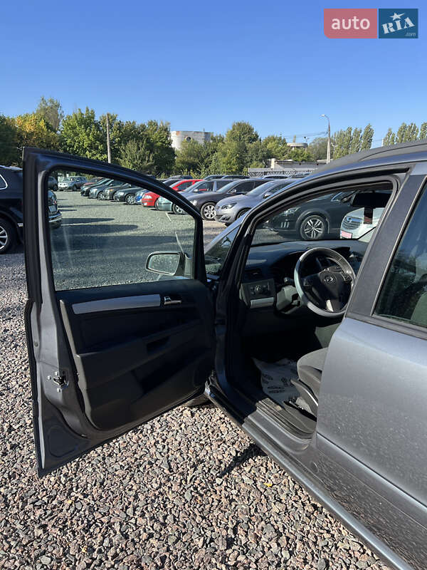 Мінівен Opel Zafira 2006 в Черкасах