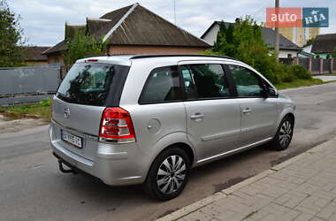 Минивэн Opel Zafira 2009 в 
