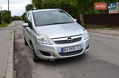 Минивэн Opel Zafira 2009 в 