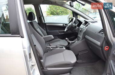Минивэн Opel Zafira 2009 в 