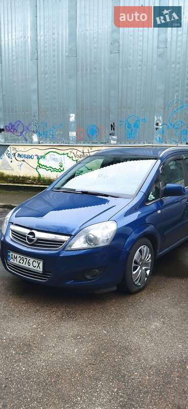 Мінівен Opel Zafira 2009 в Житомирі