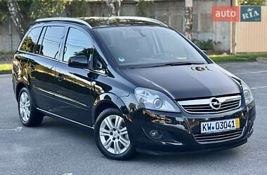 Минивэн Opel Zafira 2013 в Виннице