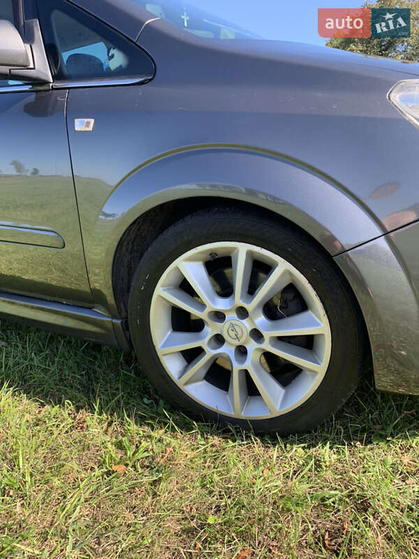 Мінівен Opel Zafira 2009 в Володимирі