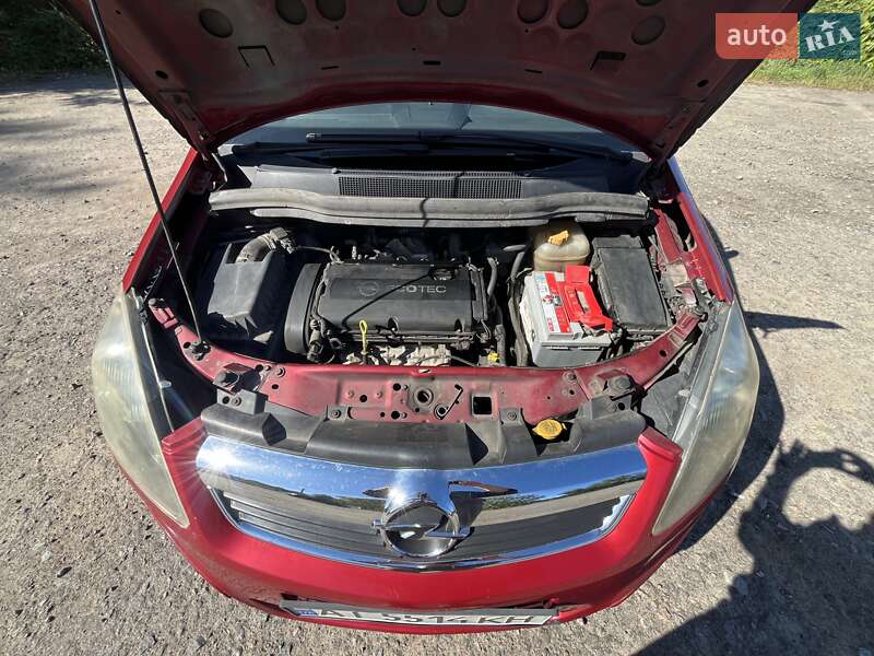 Мінівен Opel Zafira 2006 в Києві