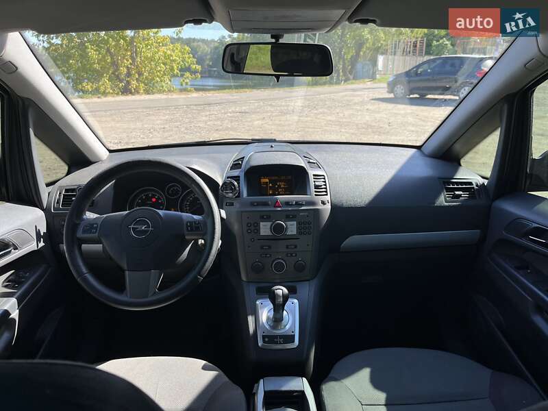 Мінівен Opel Zafira 2006 в Києві