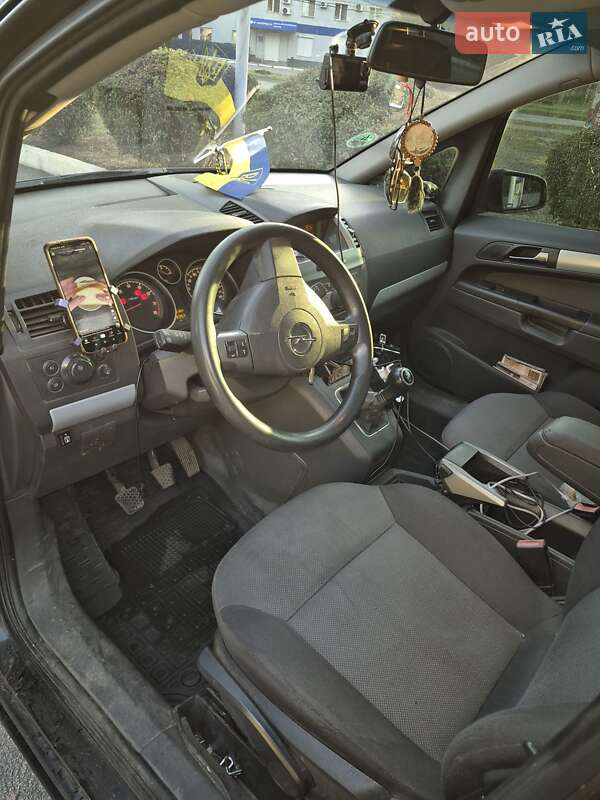 Минивэн Opel Zafira 2007 в Запорожье фото 7 Минивэн Opel Zafira 2007 в Запорожье