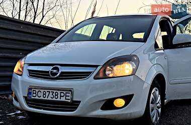 Мінівен Opel Zafira 2013 в Дрогобичі