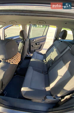 Мінівен Opel Zafira 2006 в Андрушівці
