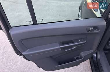 Минивэн Opel Zafira 2012 в 