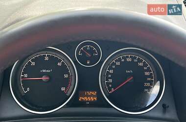 Минивэн Opel Zafira 2010 в 