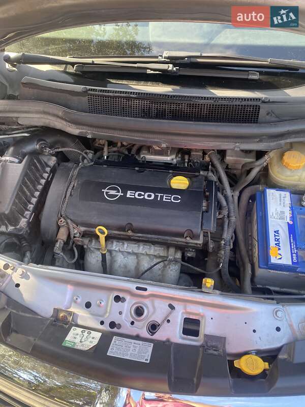 Мінівен Opel Zafira 2008 в Радомишлі