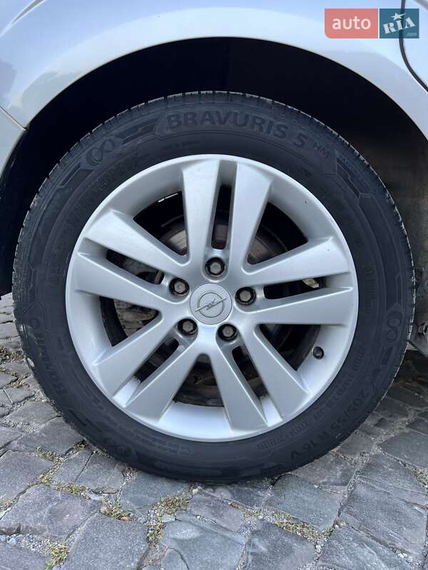 Мінівен Opel Zafira 2008 в Кам'янець-Подільському