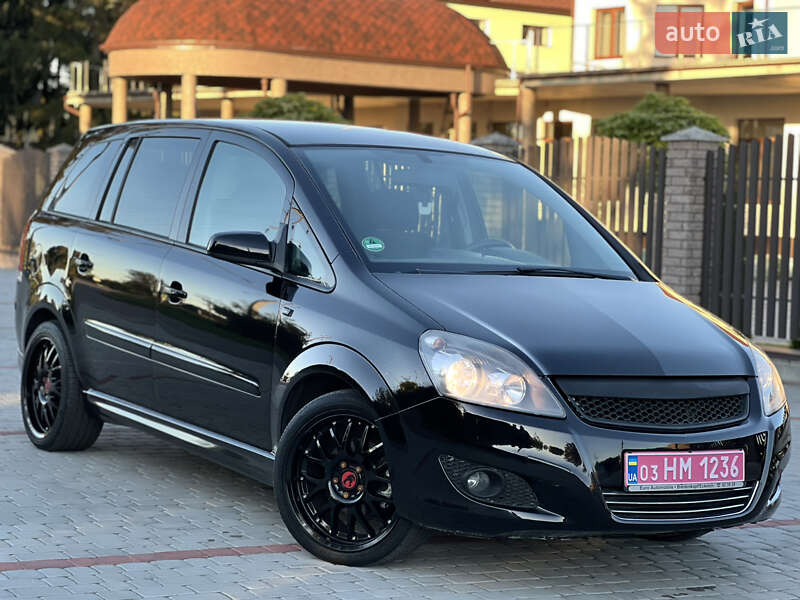 Мінівен Opel Zafira 2009 в Старокостянтинові