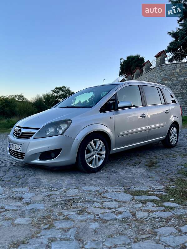 Мінівен Opel Zafira 2008 в Кам'янець-Подільському