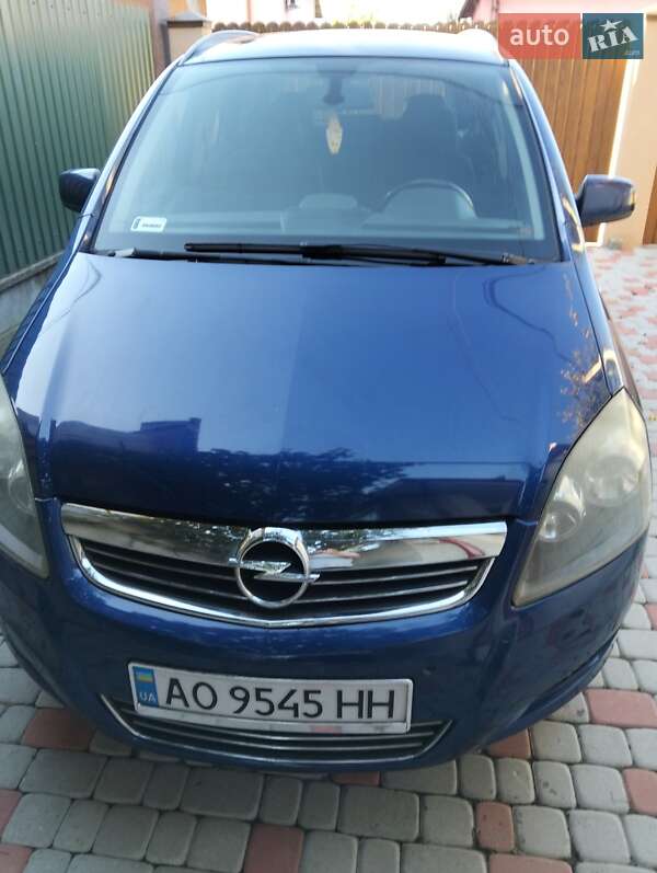 Opel Zafira 2010