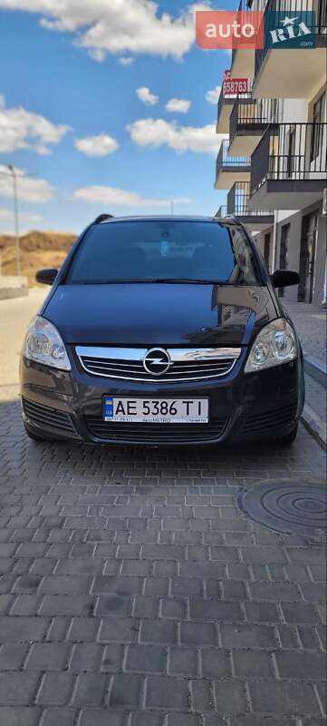 Минивэн Opel Zafira 2005 в Одессе фото Минивэн Opel Zafira 2005 в Одессе