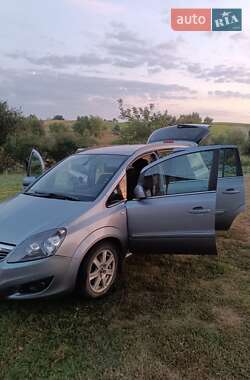 Минивэн Opel Zafira 2011 в Ровно