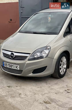Мінівен Opel Zafira 2010 в Києві