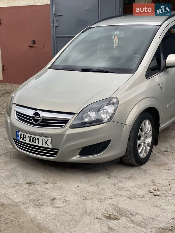 Opel Zafira 2010