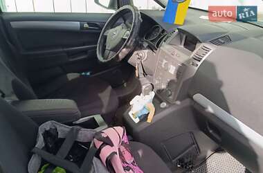 Минивэн Opel Zafira 2007 в Ивано-Франковске