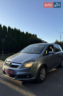 Мінівен Opel Zafira 2005 в Луцьку