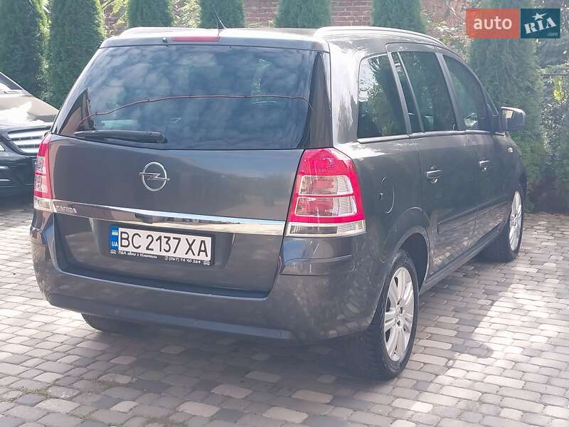 Мінівен Opel Zafira 2011 в Ходореві