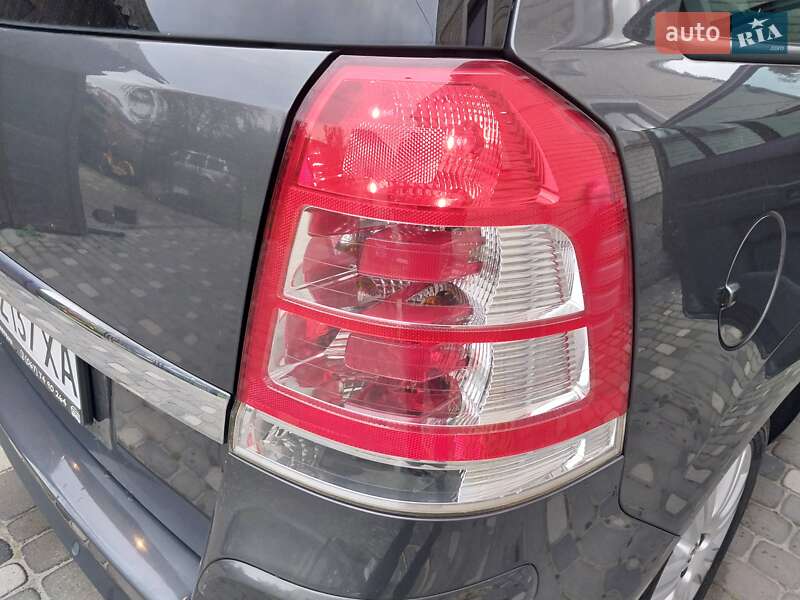 Мінівен Opel Zafira 2011 в Ходореві