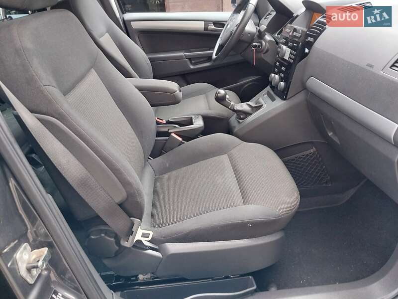 Мінівен Opel Zafira 2011 в Ходореві