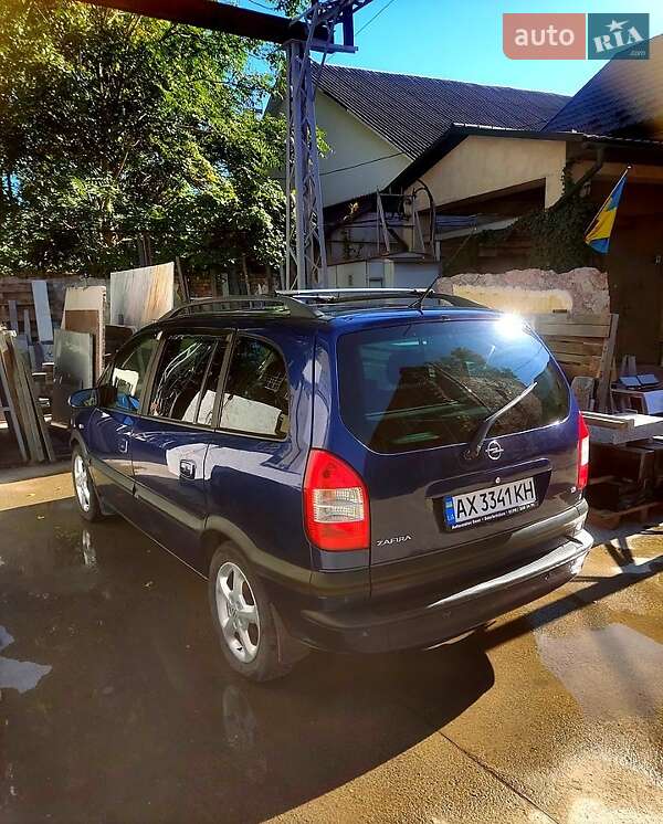 Минивэн Opel Zafira 2003 в 