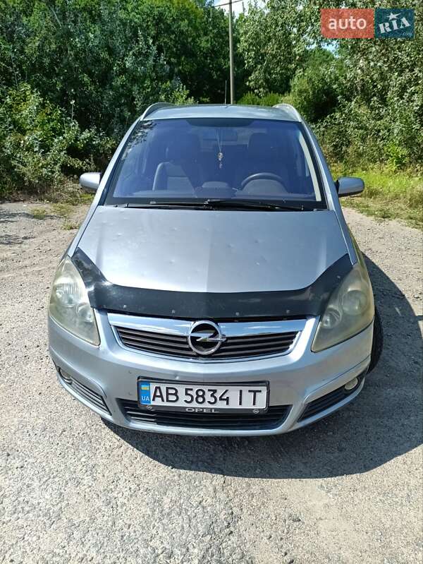 Минивэн Opel Zafira 2007 в Ладыжине
