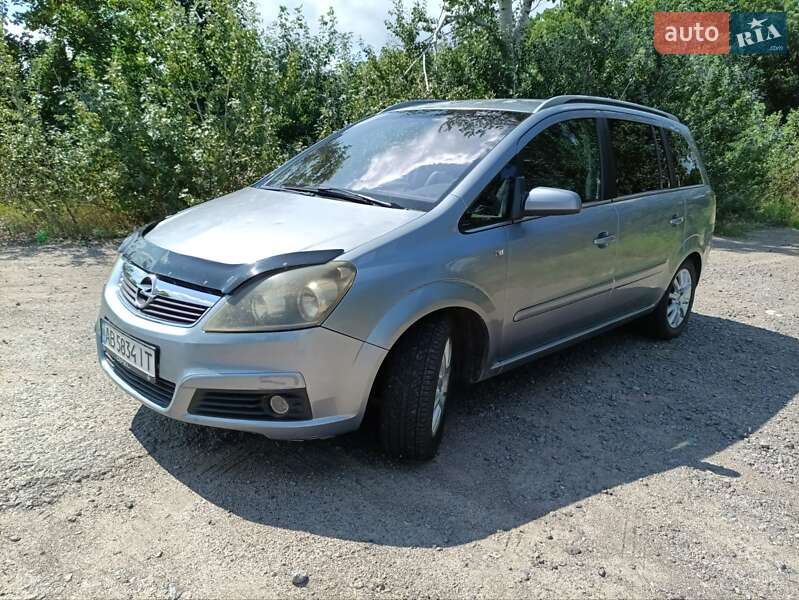 Минивэн Opel Zafira 2007 в Ладыжине