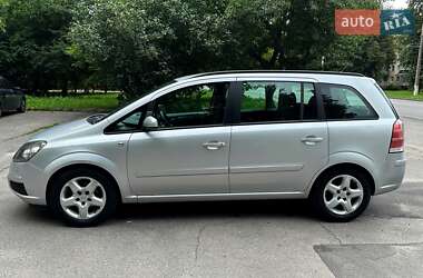 Минивэн Opel Zafira 2007 в 
