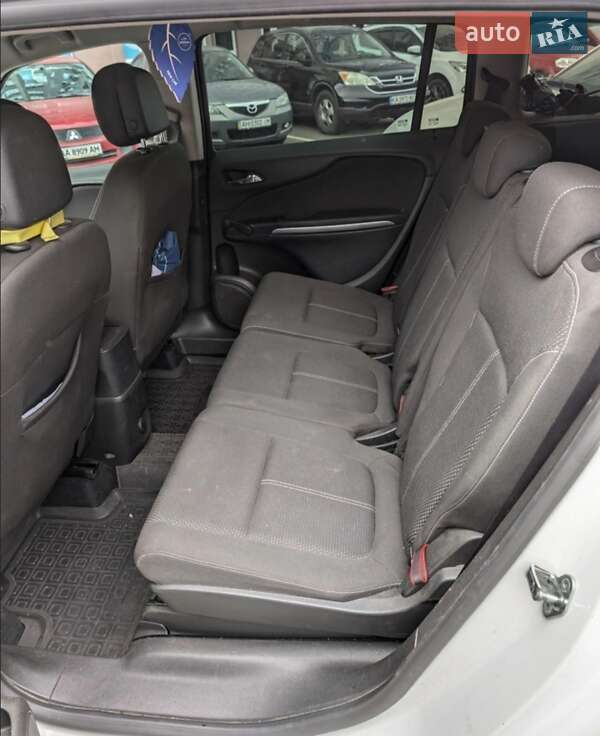 Микровэн Opel Zafira 2013 в Киеве