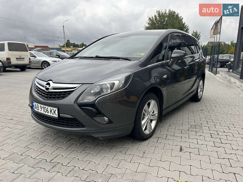 Opel Zafira 2012